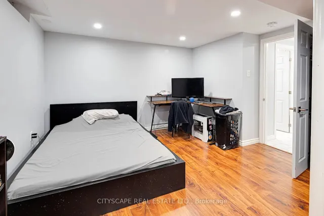 Additional image 18 of 48 Mandarin Cres