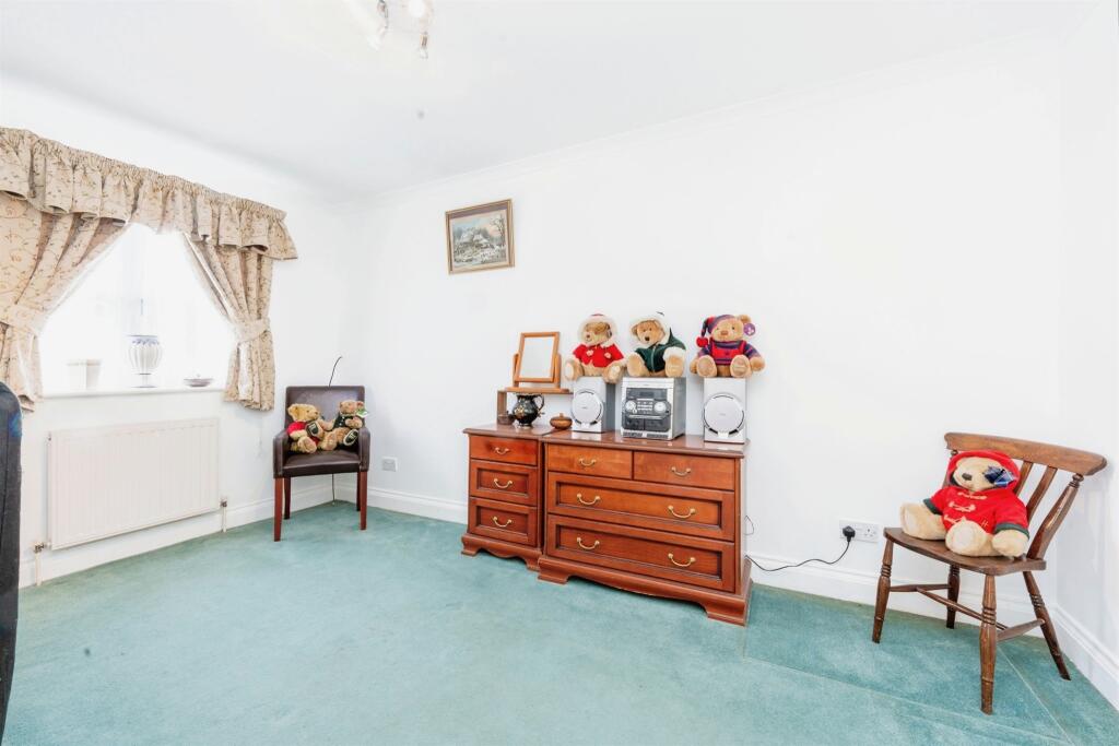 Additional image 6 of Parkfields, Roydon, Harlow