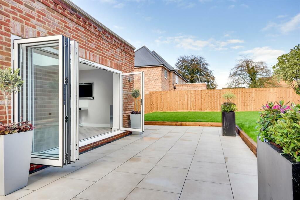 Additional image 34 of Mangapp Chase, Burnham-On-Crouch