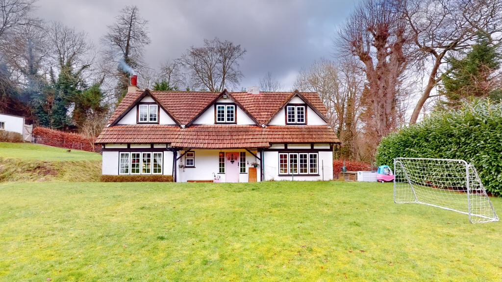 Additional image 24 of Woodland Way, Caterham, CR3