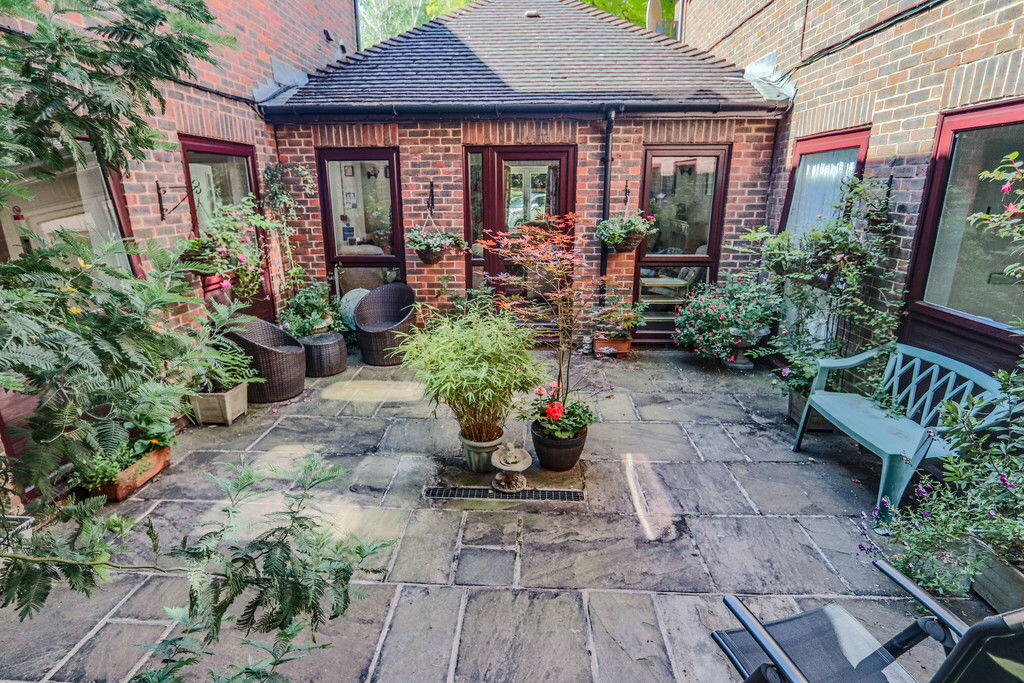 Additional image 9 of Coulsdon Road,Coulsdon,CR5 1EA