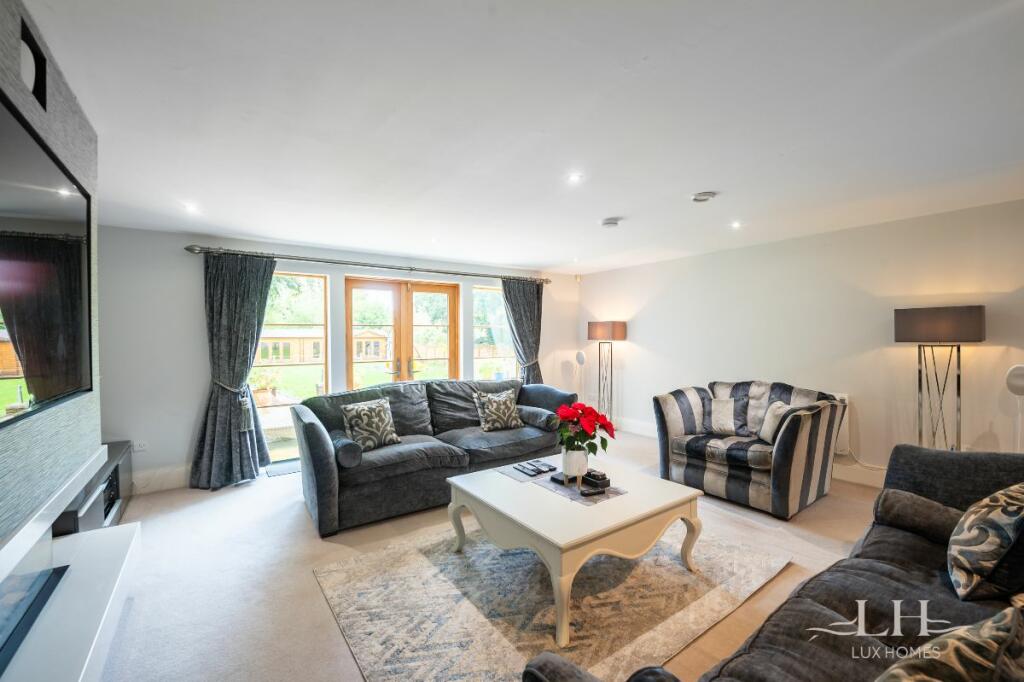 Additional image 12 of Coxtie Green Road, Brentwood