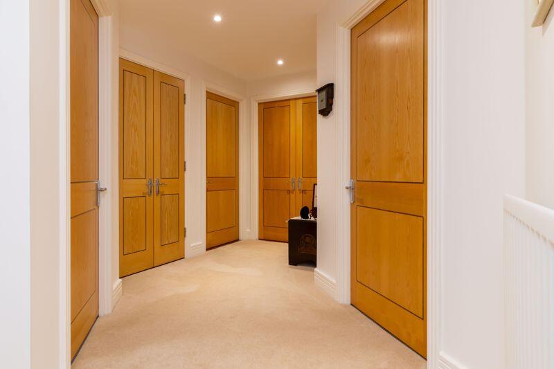 Additional image 5 of East Parkside, Warlingham