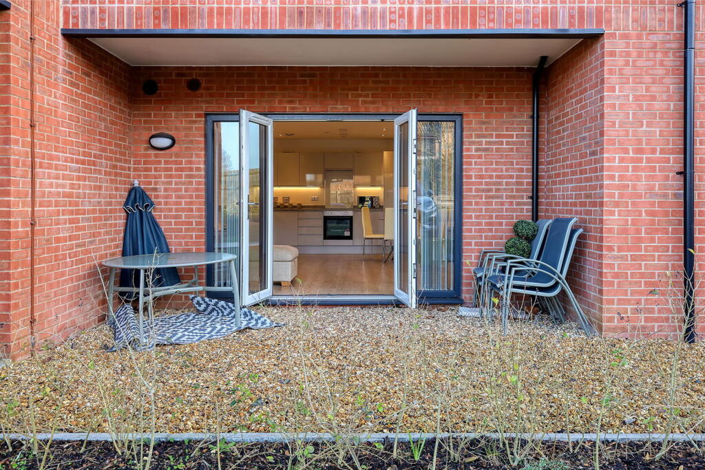 Additional image 16 of Goldington Crescent, Billericay, CM12