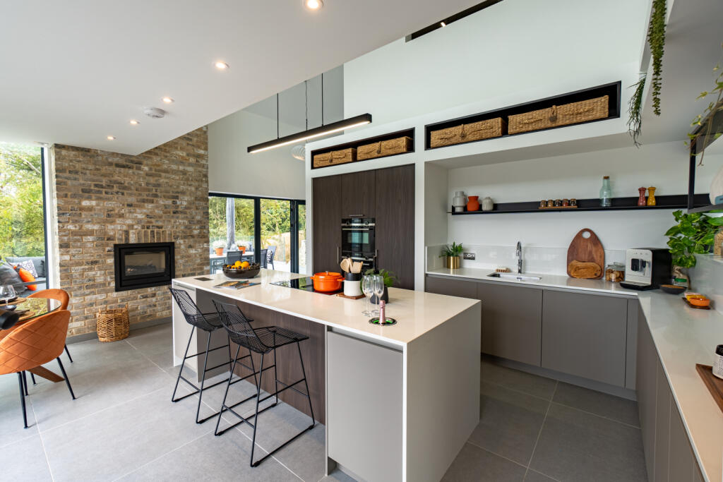 Additional image 4 of Mill View, Bromley Road, CO4