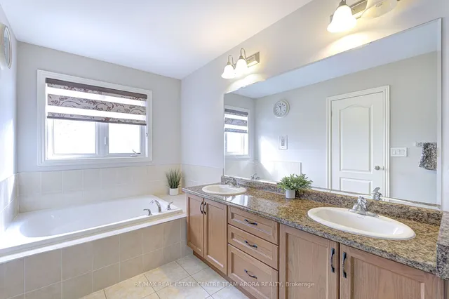 Additional image 14 of 41 Hogan Manor Dr