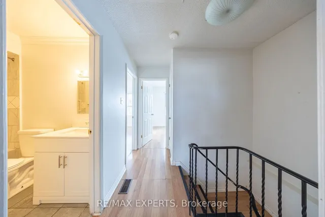 Additional image 24 of 19 Dawson Cres