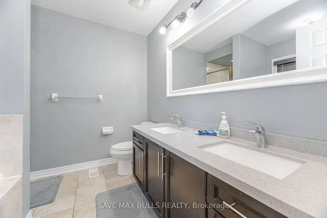 Additional image 21 of 26 Beachville Circ