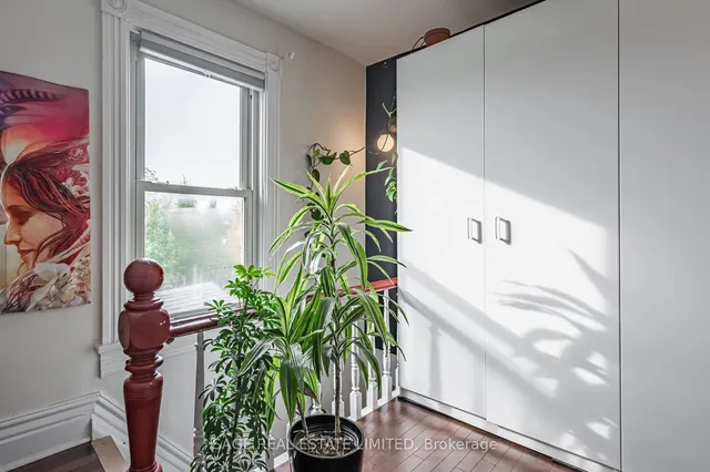 Additional image 26 of 37 Garden Ave