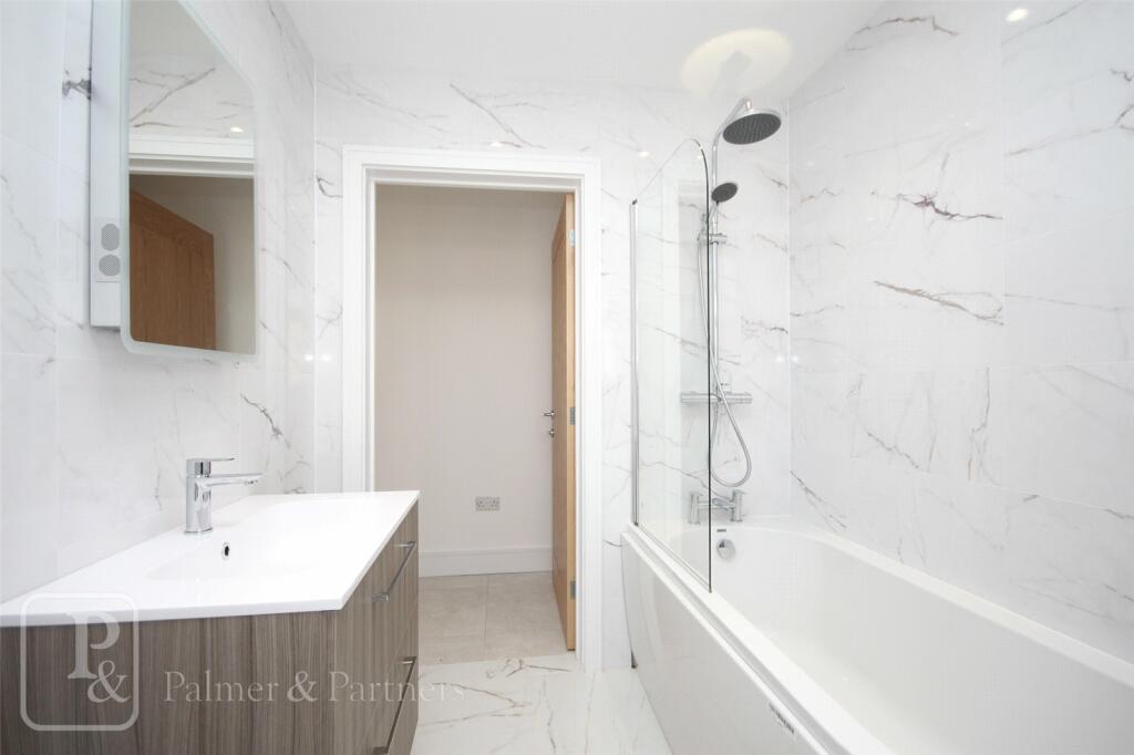 Additional image 4 of The Meadows, Betts Green Road, Little Clacton, Essex, CO16