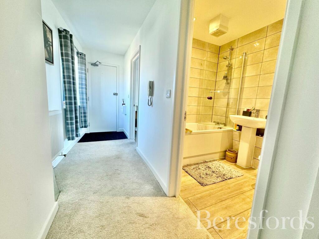 Additional image 7 of The Parade, Walton On The Naze, CO14