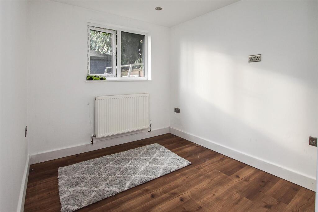 Additional image 13 of The Finchingfields, Kelvedon Hatch, Brentwood