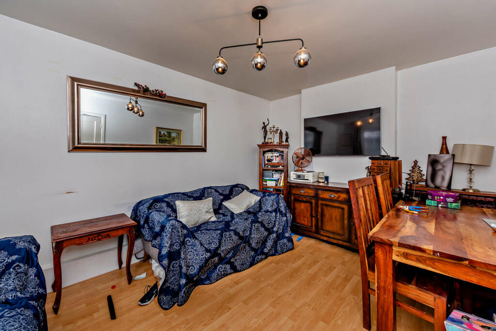 Additional image 17 of Tamworth Lane, Mitcham, CR4