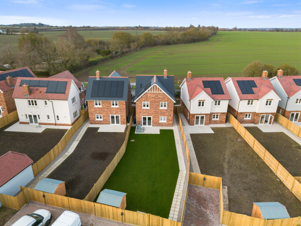 Additional image 25 of Brimstone Place, Little Dunmow, Essex, CM6