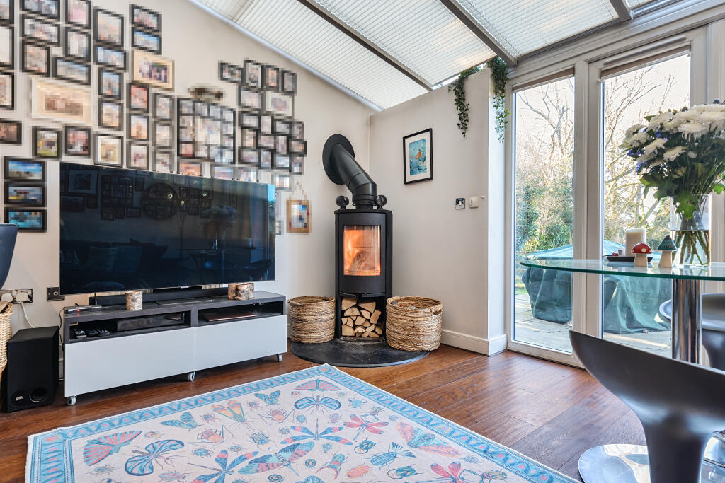 Additional image 24 of Newbery Close, Caterham, CR3