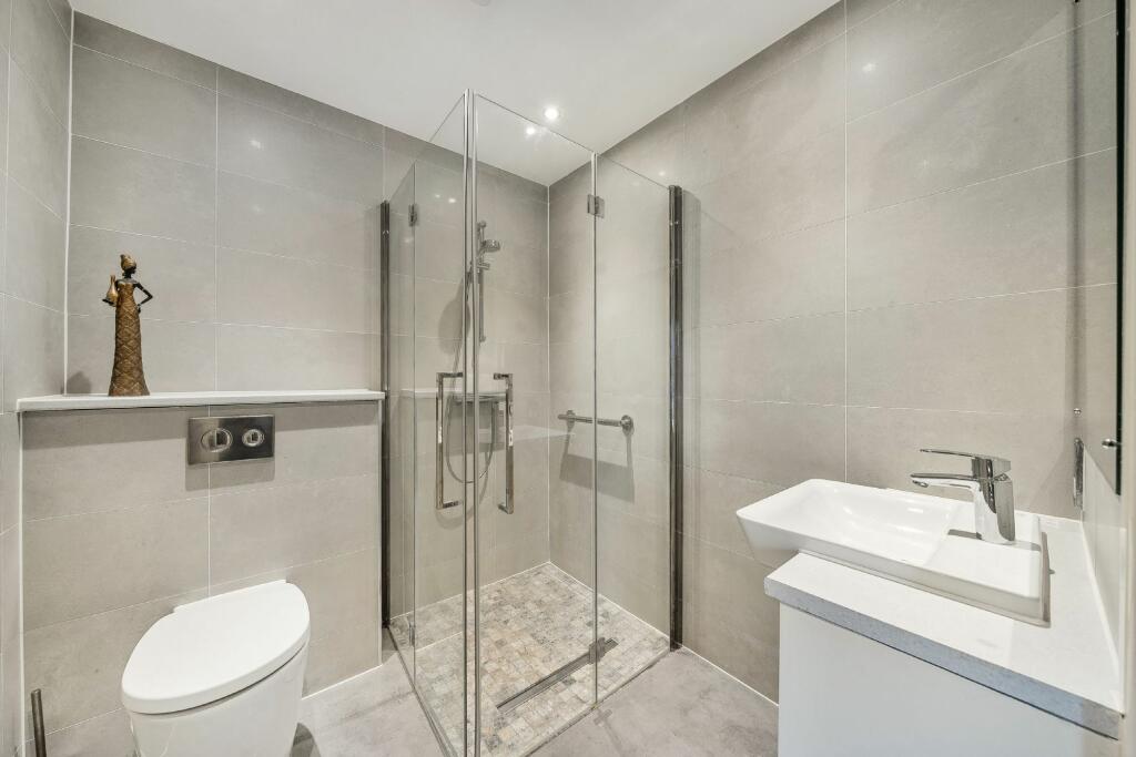 Additional image 13 of Meadow View, Moat Park, Great Easton, Dunmow, Essex CM6 2GP