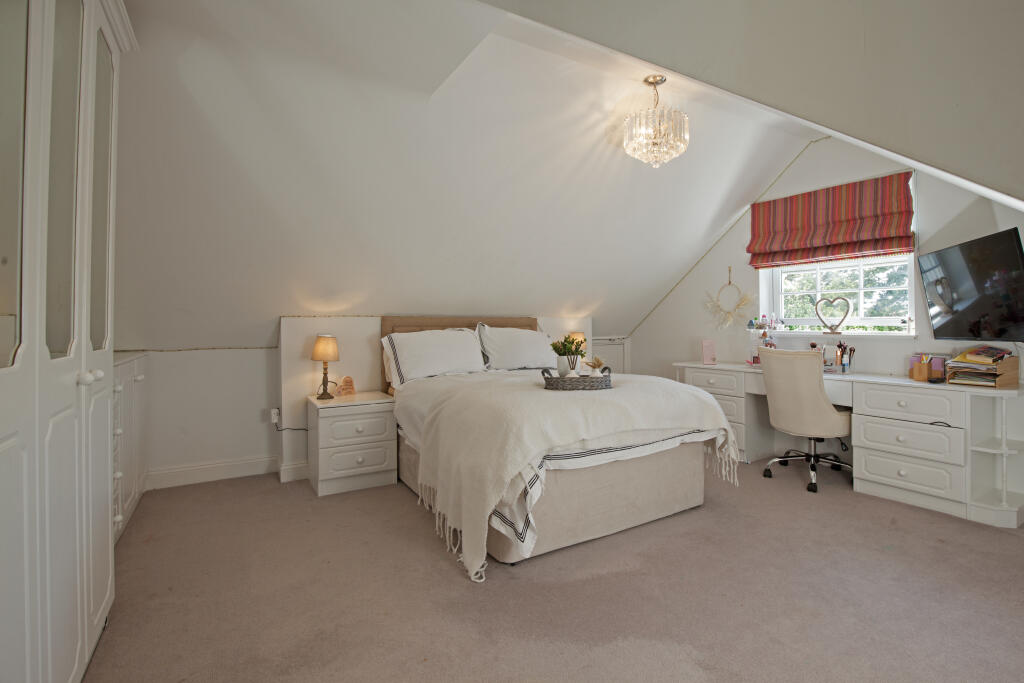 Additional image 33 of Glebe Road, Ramsden Bellhouse, Billericay