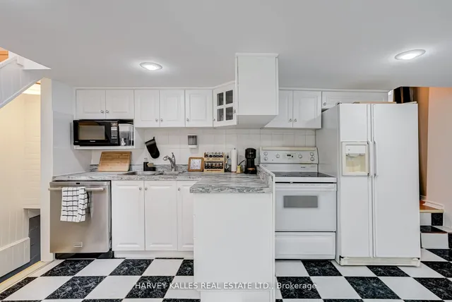 Additional image 16 of 72 Thirteenth St