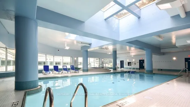 Additional image 35 of 10 Yonge St Unit 1805