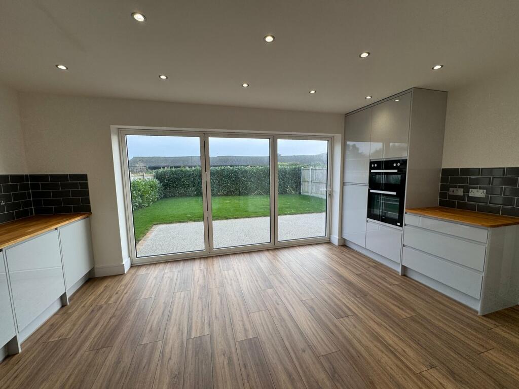 Additional image 12 of Main Road, GREAT HOLLAND, CO13