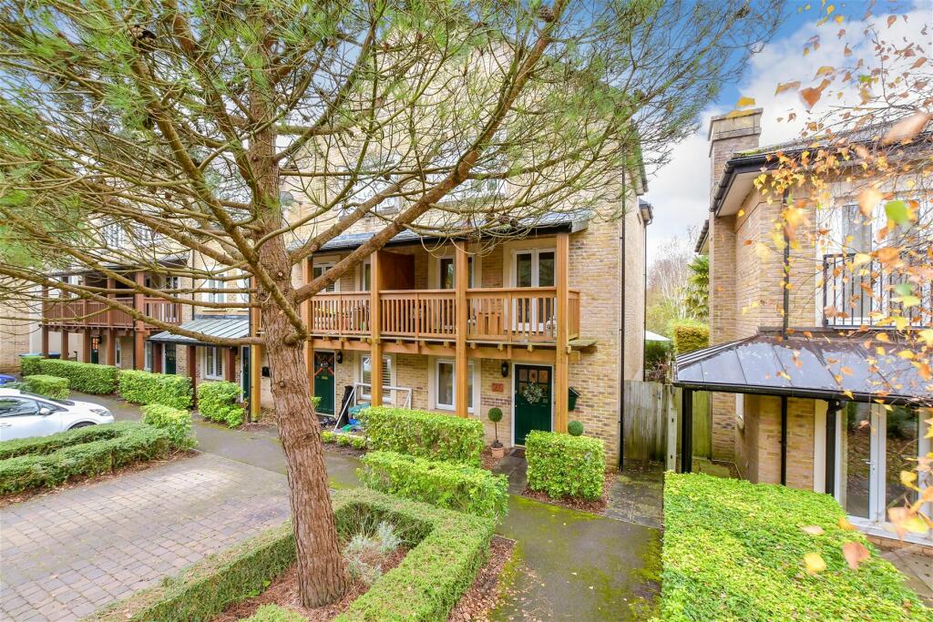 Additional image 15 of Stirling Drive, Caterham, Surrey