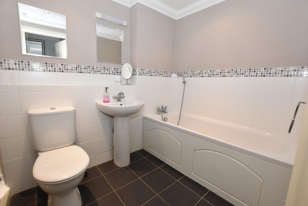 Additional image 7 of Vicarage Court, Shrub End Road, Colchester