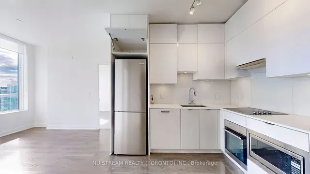 Additional image 7 of 195 Redpath Ave Unit PH06