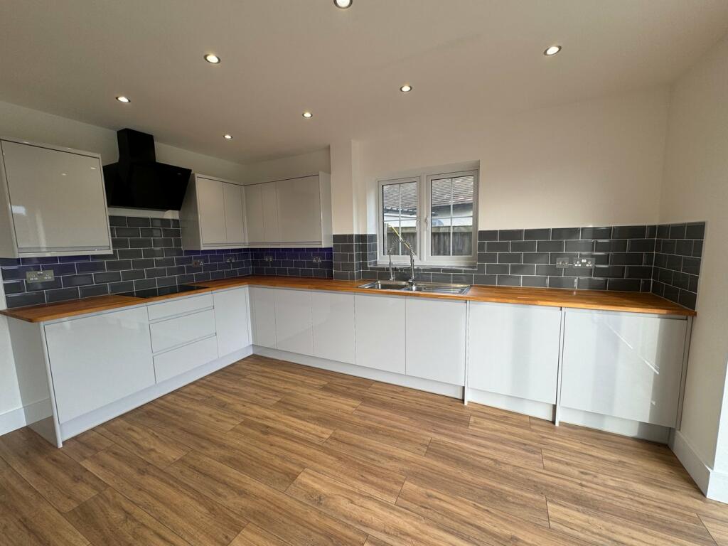 Additional image 9 of Main Road, GREAT HOLLAND, CO13