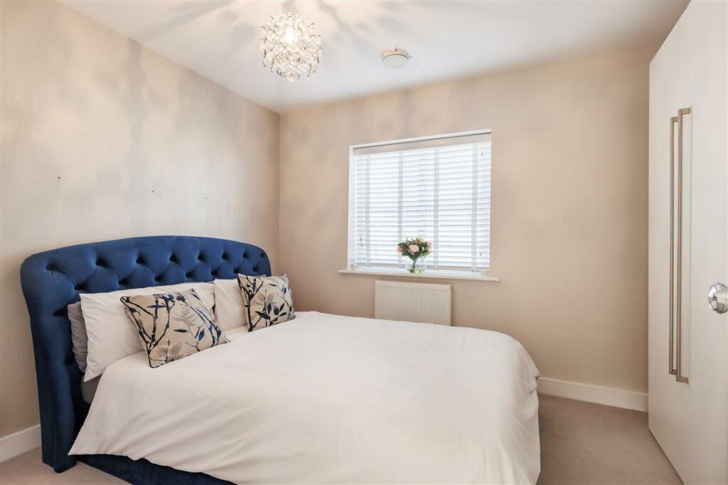 Additional image 37 of Buckingham Road, Epping