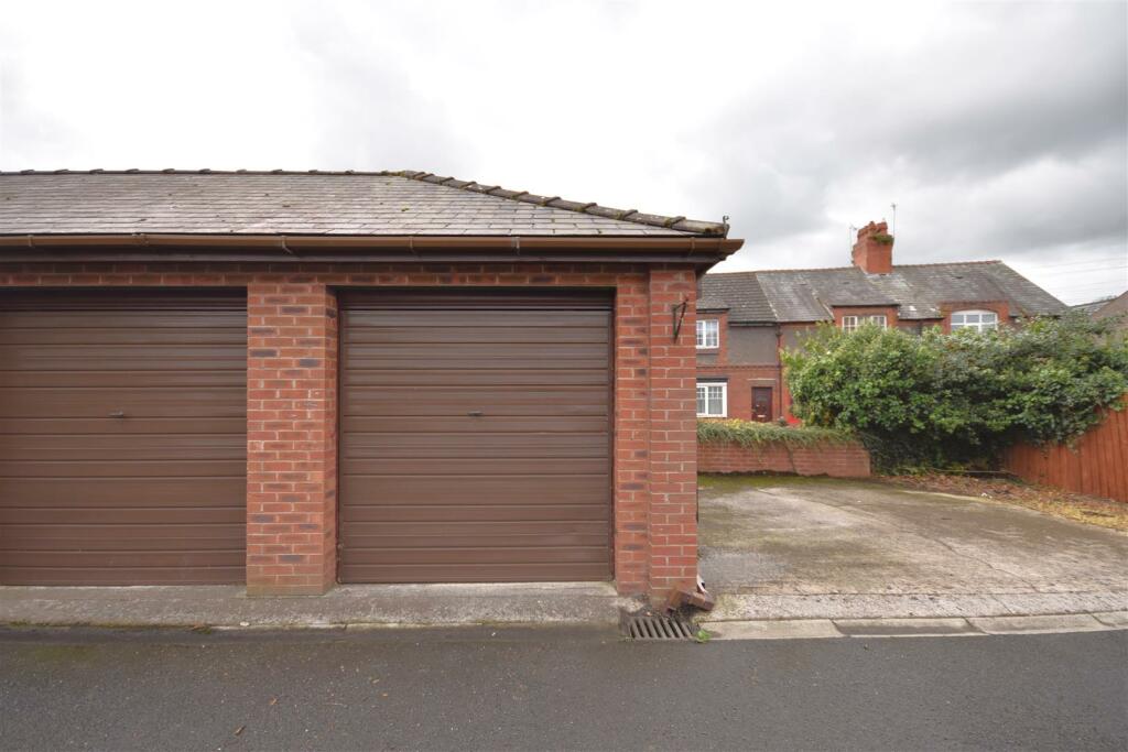 Additional image 25 of Neston Road, Willaston, Neston