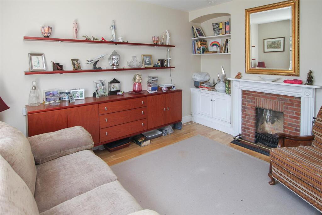 Additional image 6 of High Street, Ongar