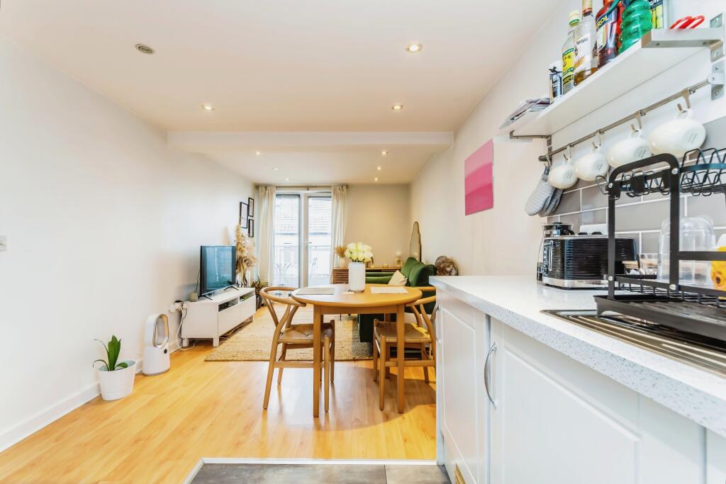 Additional image 6 of Holm Court, Westway, Caterham, Surrey, CR3