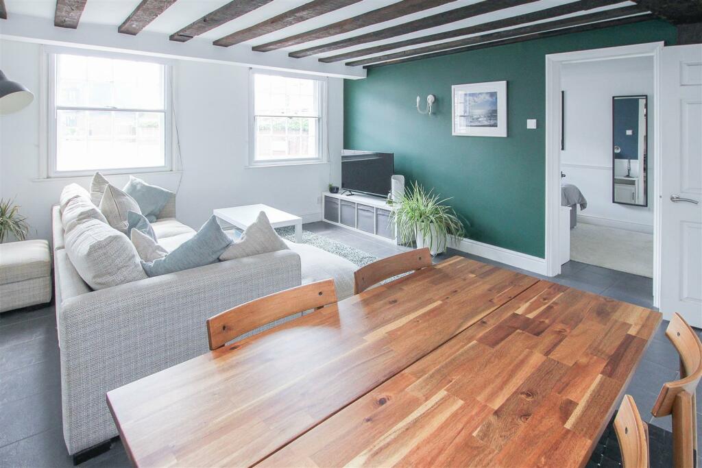 Additional image 6 of High Street, Ongar