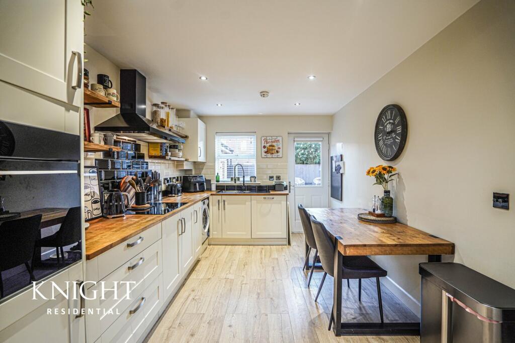 Additional image 4 of Richard Day Walk, Colchester, CO2