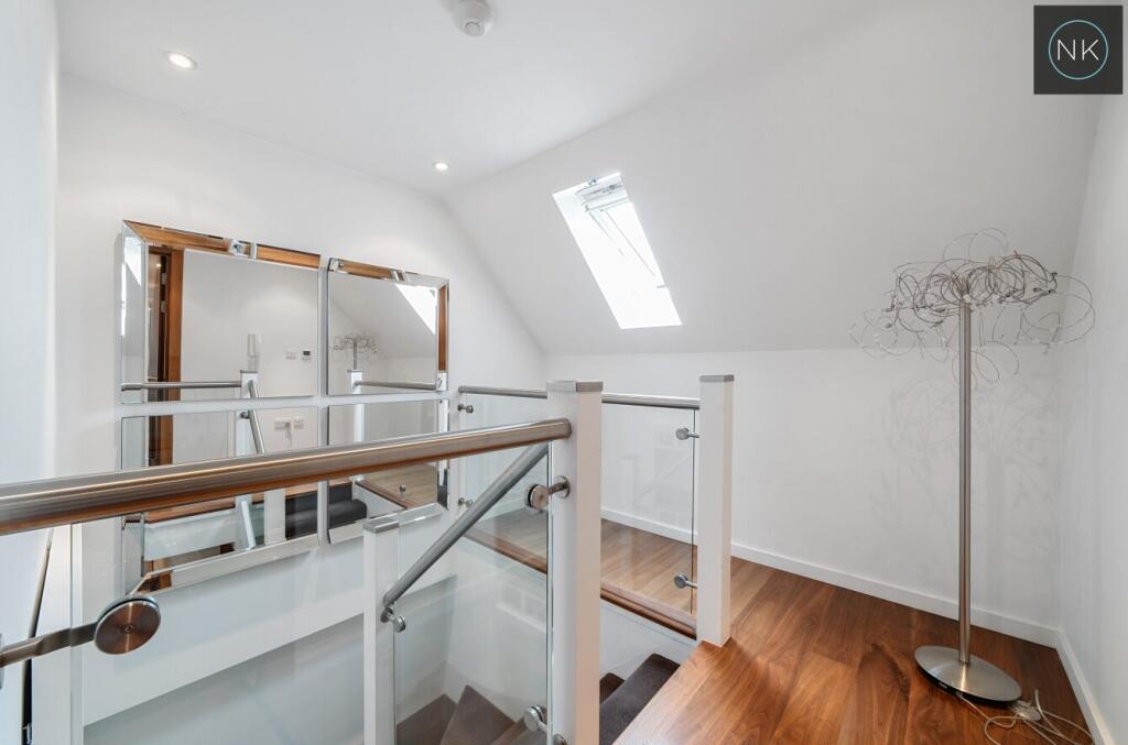 Additional image 26 of Coopers Court, Piercing Hill, Theydon Bois, Epping, Essex, CM16