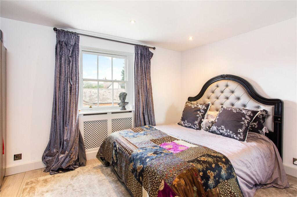 Additional image 17 of Abridge Road, Theydon Bois, Epping, Essex, CM16