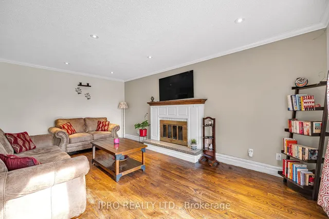 Additional image 26 of 66 Barr Cres