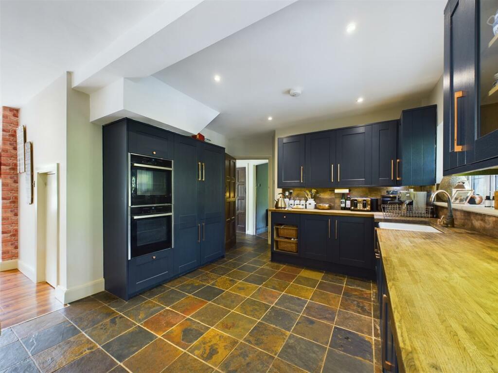 Additional image 22 of Lackford Road, Chipstead, Coulsdon