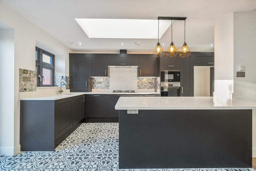 Additional image 9 of Elmgrove Road, Addiscombe