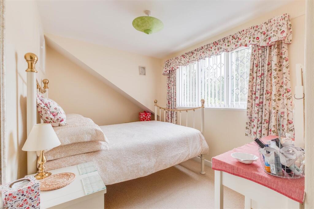 Additional image 13 of Hooton Road, Willaston, Neston