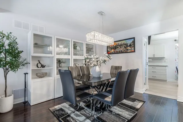 Additional image 10 of 83 Robert Hicks Dr