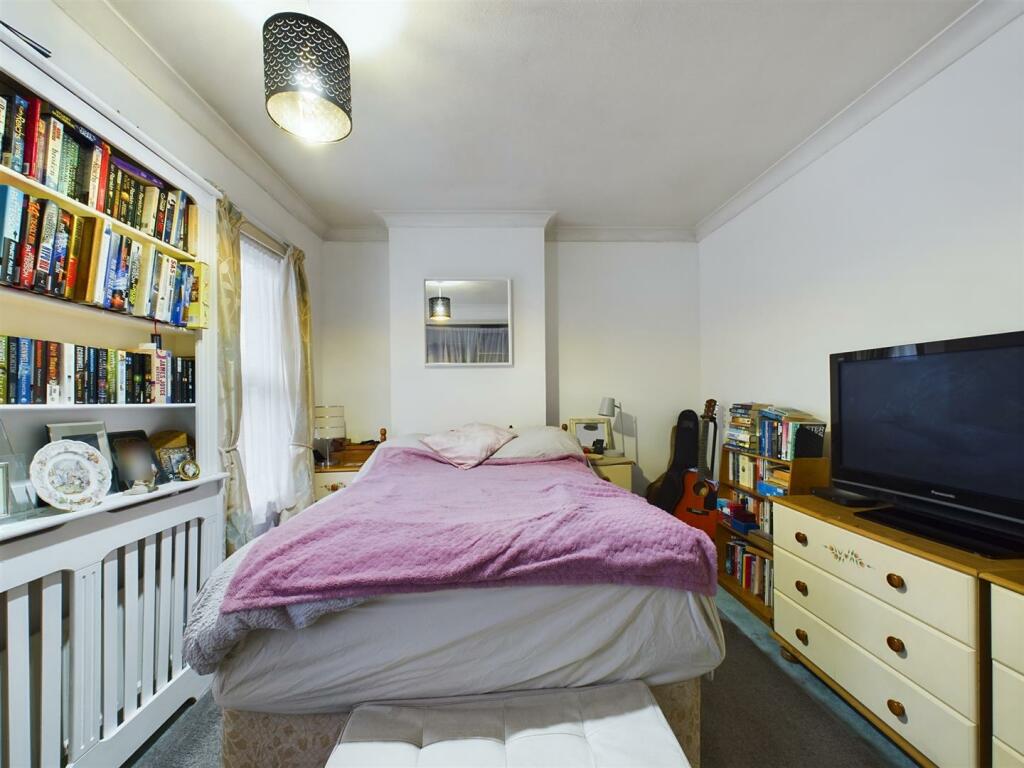 Additional image 14 of Stoats Nest Road, Coulsdon