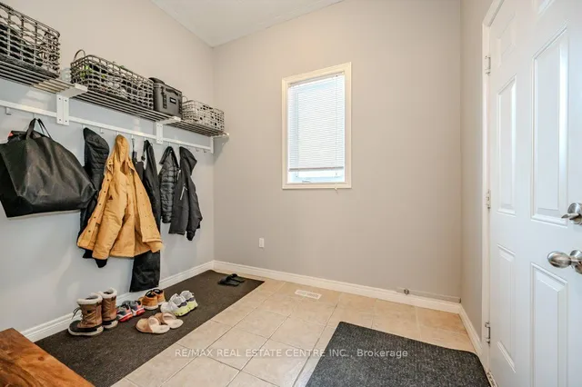 Additional image 12 of 127 Janine St