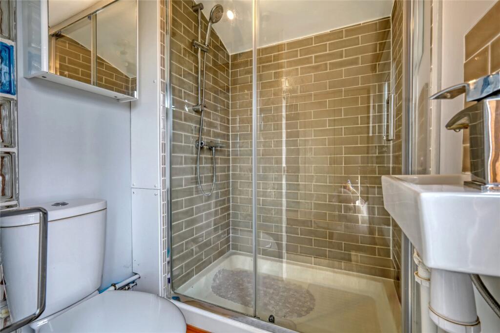 Additional image 14 of The Meadow Way, Billericay, Essex, CM11