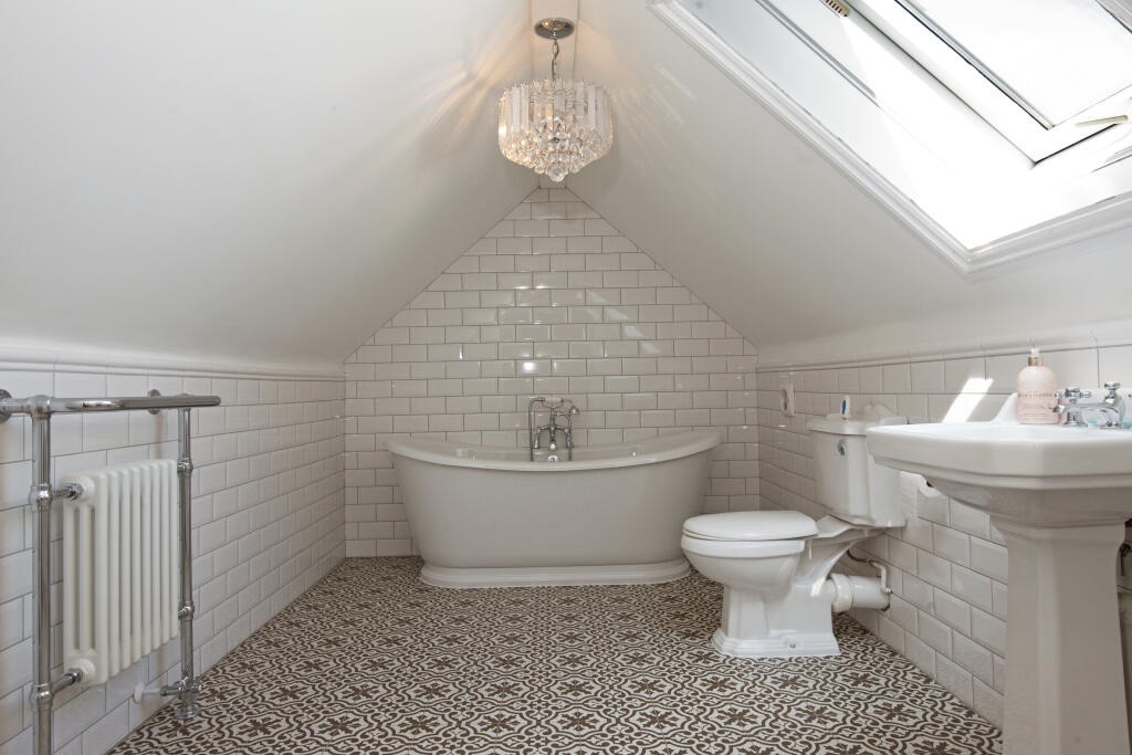 Additional image 32 of Glebe Road, Ramsden Bellhouse, Billericay