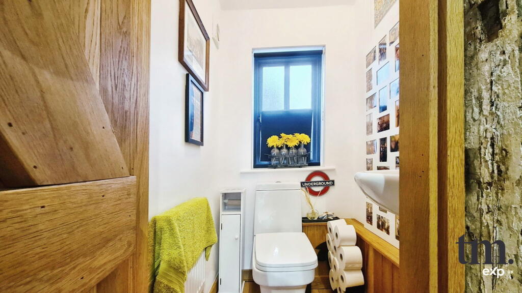 Additional image 12 of The Market House, Knight Street, Sawbridgeworth, CM21 9AX