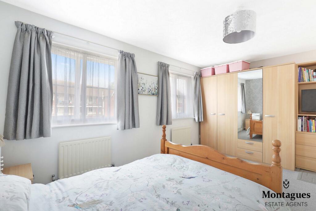 Additional image 16 of Slade End, Theydon Bois, CM16