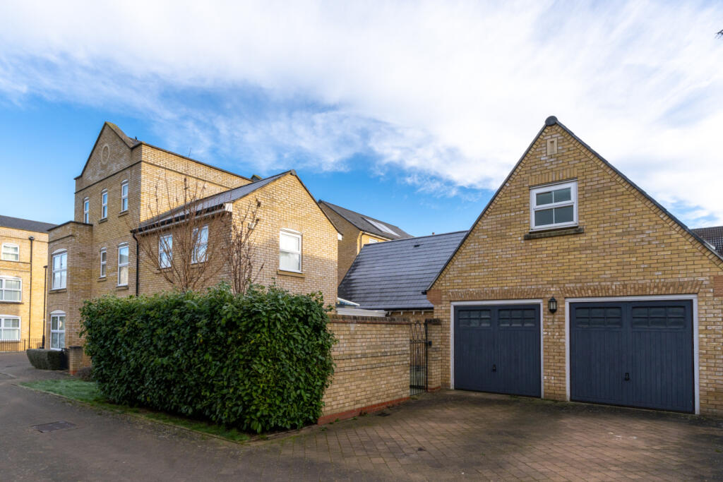 Additional image 22 of Banks Lane, Stansted, Essex, CM24