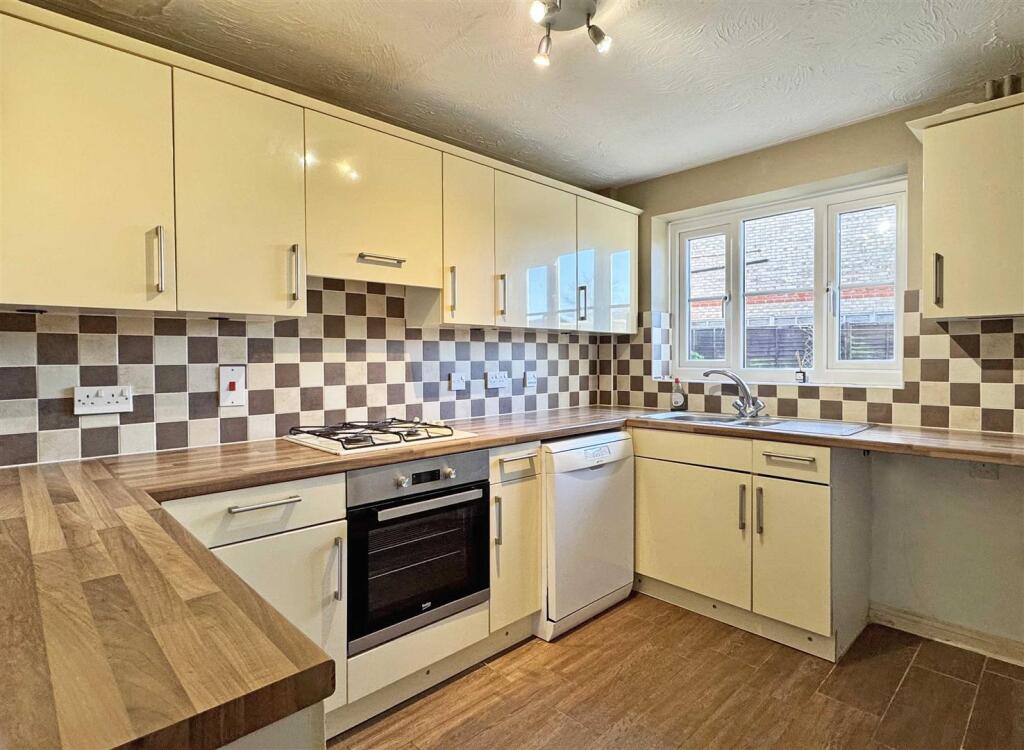 Additional image 23 of Sun Lido Square Gardens, Braintree