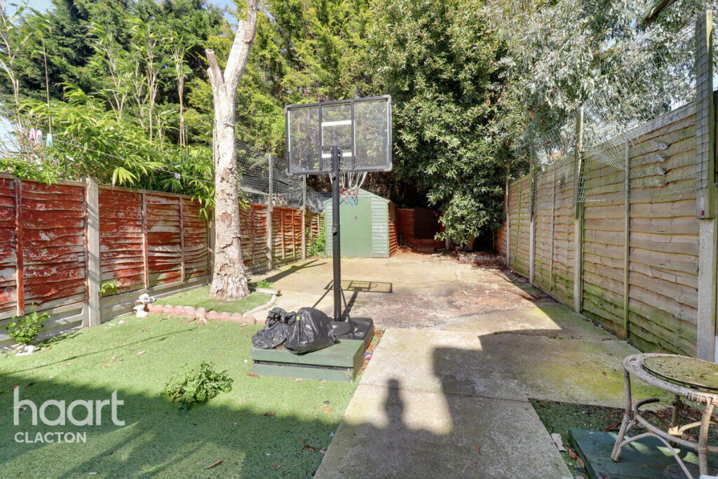 Additional image 9 of First Avenue, Walton On The Naze